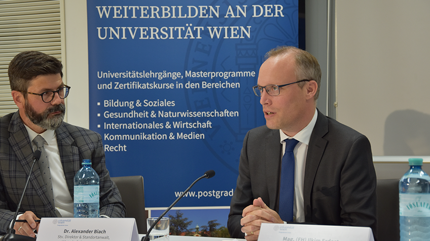 Michael Köttritsch (Die Presse) und Alexander Biach (WKW) im Gespräch